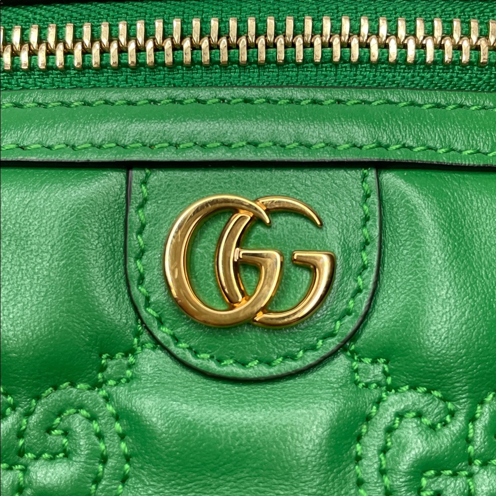 Gucci GG Embossed Matelasse Quilted Leather Vanity Mini Bag in Green 723770 - Picture 3 of 17